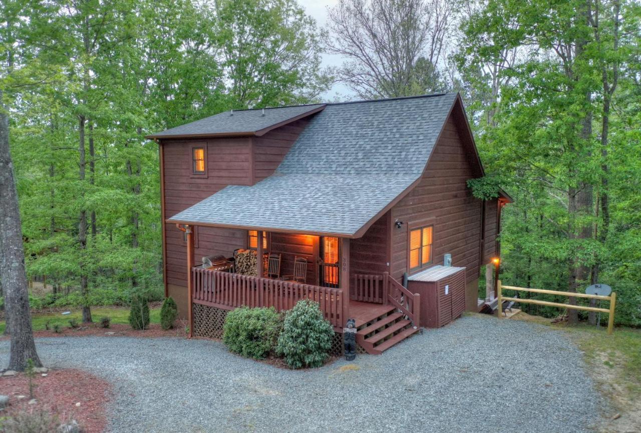 Escape & Enjoy! Haven With Game & Hot Tub Blue Ridge