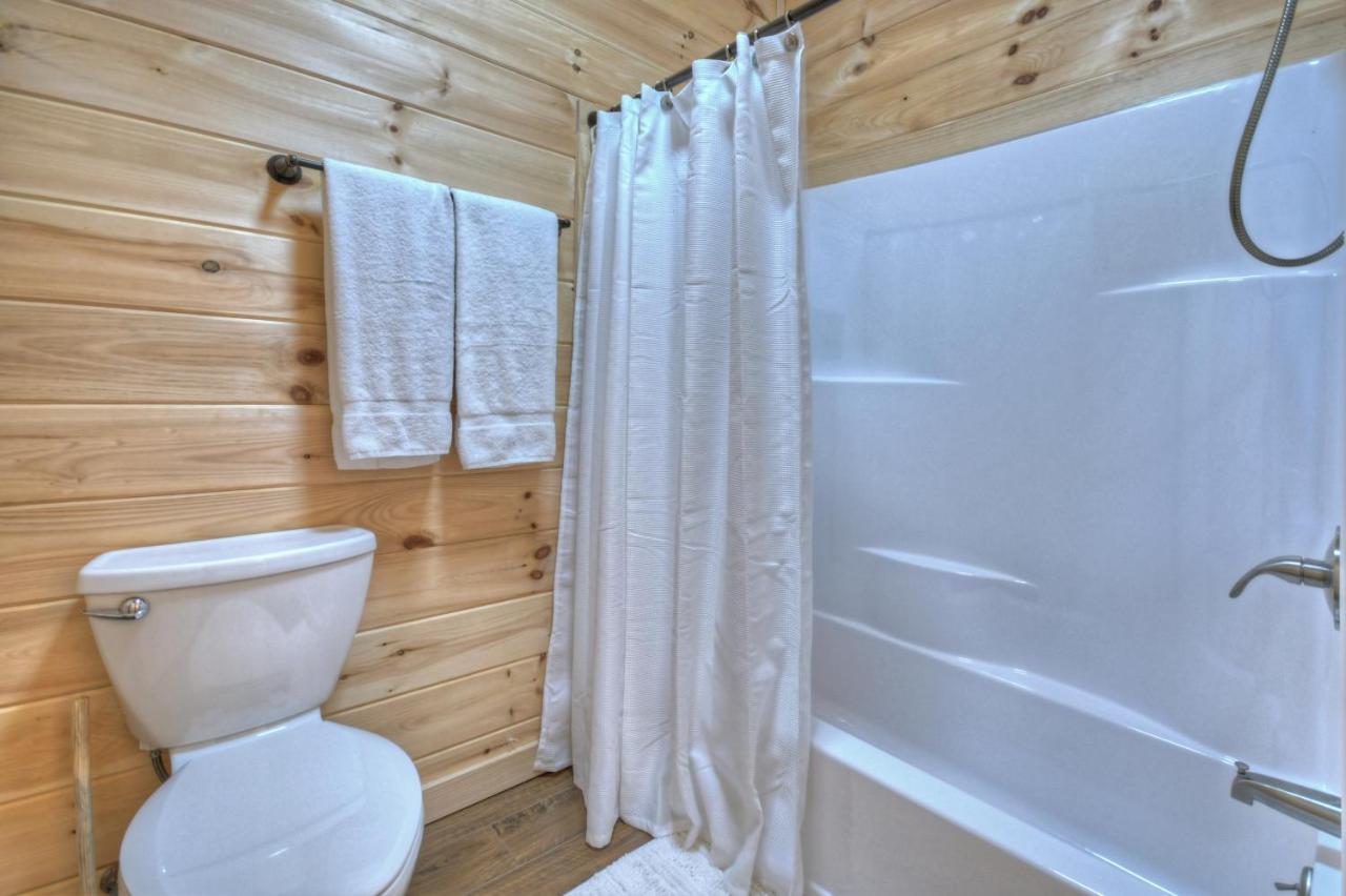 Escape & Enjoy! Haven With Game & Hot Tub Hébergement de vacances *