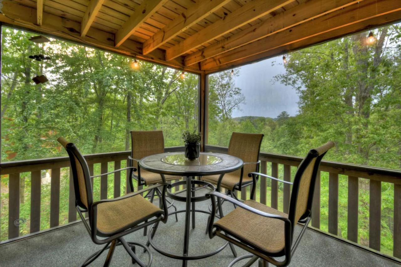 Hébergement de vacances Escape & Enjoy! Haven With Game & Hot Tub